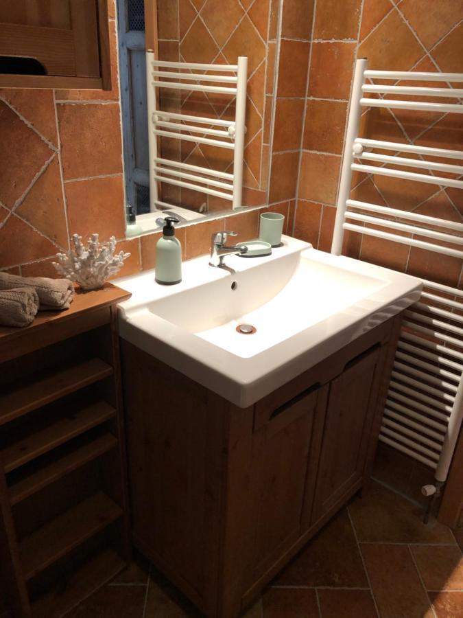 Capri Apartman エゲル エクステリア 写真